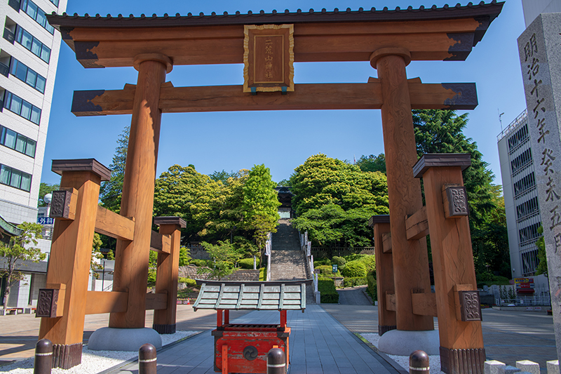 北関東一の都市で市民や観光客を癒す緑のオアシス「宇都宮二荒山神社」