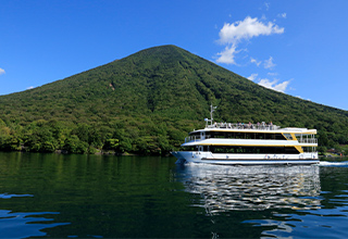 中禅寺湖遊覧船1