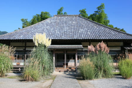 道光寺と尾花