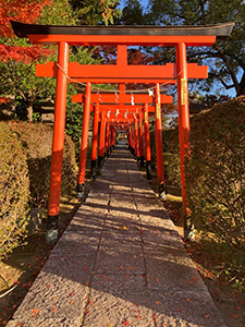 尾曳稲荷神社