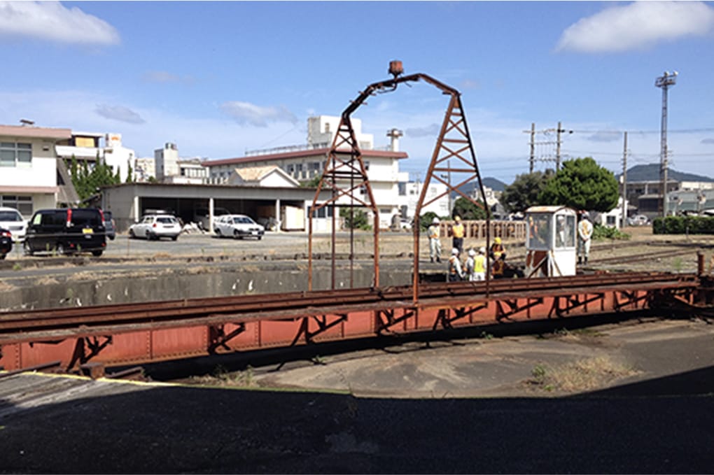 下今市駅に移設された長門市駅転車台