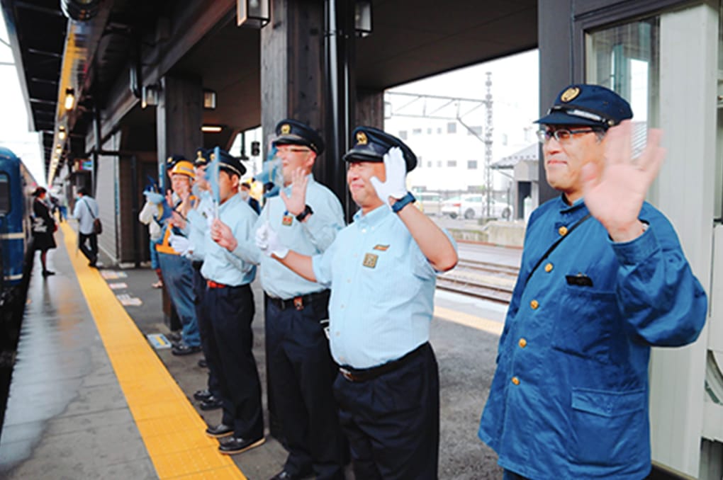 下今市駅でのお見送り